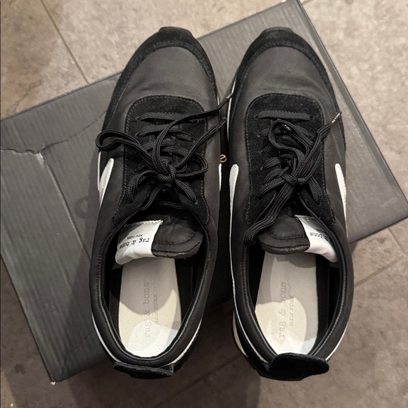 rag and bone Retro🎉host pick🎉🎈 Running sneaker in black and white - Picture 14 of 15